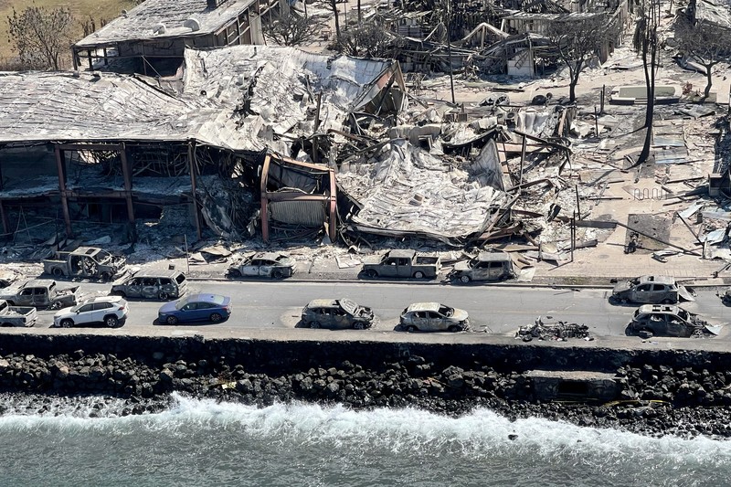 Cangkang rumah dan bangunan yang terbakar tersisa setelah kebakaran hutan yang didorong oleh angin kencang membakar sebagian besar kota di Lahaina, Maui, Hawaii, AS 11 Agustus 2023. (Hawai'i Department of Land and Natural Resources/Handout via REUTERS)