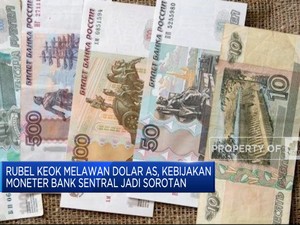 Kebijakan Bank Sentral Buat Rubel Keok Melawan Dolar AS