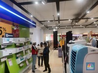Pengunjung Mulai Serbu Pesta Diskon Transmart Full Day Sale