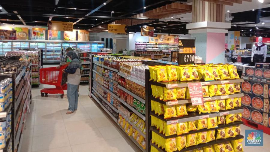Transmart Full Day Sale pada hari ini, Selasa (15/8/2023). (CNBC Indonesia/ Eqqi Syahputra)
