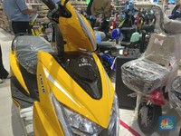 Anak 17 Tahun Punya KTP Bisa Dapat Subsidi Motor Listrik!
