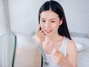 Urutan Pemakaian Skincare Malam dengan Retinol Agar Kulit Lebih Glowing