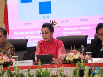 Sri Mulyani: Subsidi BBM-Listrik 2024 Turun ke Rp329 Triliun