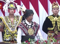 Jokowi Santai Banyak Fotonya Bareng Para Capres 2024: Nda Apa