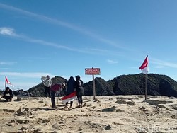 Aktivitas Pendakian ke Gunung Ciremai Menurun Saat Libur Nataru Aktivitas Pendakian ke Gunung Ciremai Menurun Saat Libur Nataru
