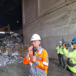 SIG Targetkan Semua Plant Pakai Bahan Bakar Sampah Alternatif