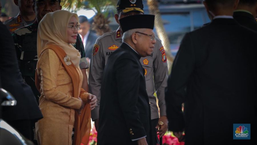 Wakil Presiden Ma'ruf Amin tiba di Kompleks DPR/MPR RI jelang sidang tahunan 2023. (CNBC Indonesia/Faisal Rahman)