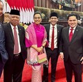 Tampil ala Barbie, Sri Mulyani 'Digodain' Airlangga & Pak Bas