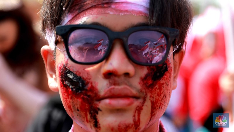 Karnaval 17 Agustus di Kampung Bedahan Depok, Jawa Barat. (CNBC Indonesia/Muhammad Sabki) Karnaval 17 Agustus di Kampung Bedahan Depok, Jawa Barat. (CNBC Indonesia/Muhammad Sabki)