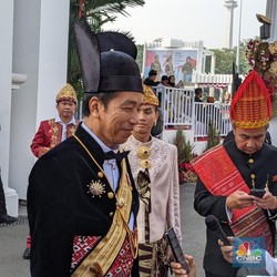 Surya Paloh Komen ini Soal Jokowi Bingung Disebut Pak Lurah