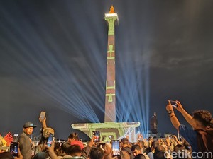 Libur Nataru di Monas Bisa Nonton Video Mapping dan Air Mancur Menari