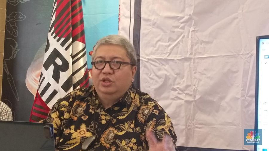 Ketua Umum Asosiasi Pengusaha Ritel Indonesia (Aprindo), Roy Nicholas Mandey menyampaikan bahwa pihaknya sudah dipanggil Kementerian Koordinator bidang Politik, Hukum, dan Keamanan (Kemenko Polhukam), dan telah membeberkan seluruh kronologis hingga audiensi terkait mandeknya pembayaran utang selisih harga atau rafaksi minyak goreng. (CNBC Indonesia/Martyasari Rizky)