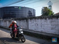Alert! Penampakan Water Tank 10 Juta Liter di Pemukiman Warga