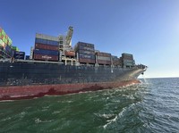 Duarr! Kapal Kargo Rusia Tenggelam Setelah Meledak di Laut Mediterania