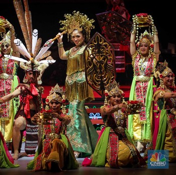 Bertabur Seniman! Intip Pagelaran Kolosal Sabang-Merauke