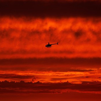 Awan Merah Mendekati California, Warga AS Siaga Malapetaka
