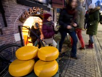 Tanda Kiamat Makin Jelas Tampak di Nasi, Susu dan Daging