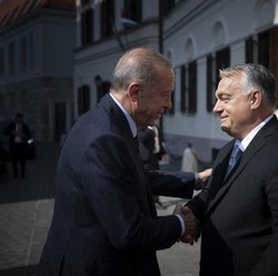 Erdogan Temui Pemimpin NATO 'Sahabat' Putin, Ada Apa?