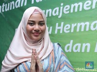Aurel Hermansyah Girang Ada Garansi Bebas Pengembalian di Shopee