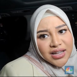 Perdana! Shopee Live Aurel Dibanjiri Lebih Dari 3.000 Pesanan