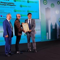 Top! Serius Jalankan Program CSR, BUMI Raih Penghargaan Ini