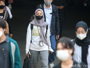 COVID Naik Lagi, Begini Aturan Kemenkes soal Isolasi Mandiri buat yang Positif