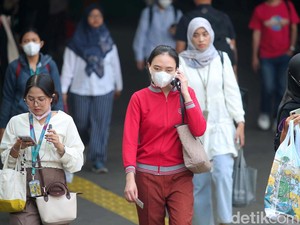 Kemenkes Catat Kasus COVID-19 di RI Mulai Nanjak, Inikah Pemicunya?