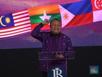 BI Abaikan IMF: Anda Mungkin Pintar, Tapi Kami Berpengalaman