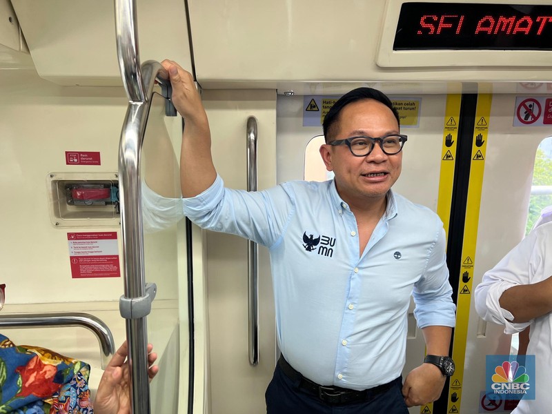 LRT dan Kereta Cepat Jakarta-Bandung Menyambung. (CNBC Indonesia/Wahyu Daniel)
