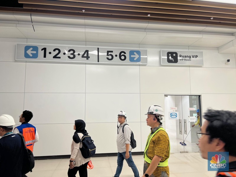 LRT dan Kereta Cepat Jakarta-Bandung Menyambung. (CNBC Indonesia/Wahyu Daniel)