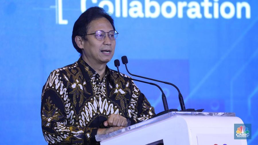 Menteri Kesehatan Budi Gunadi Sadikin dalam acara Collaboration For Innovation Tech Confrence 2023 di Sopo del Tower, Jakarta, Selasa (22/8/2023). (CNBC Indonesia/Tri Susilo)