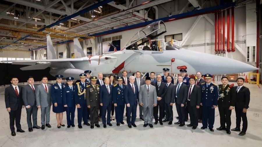 Penandatanganan MoU komitmen pembelian 24 Unit Pesawat Tempur F-15EX. (Instagram/Prabowo)