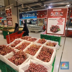 Cuma Besok! Anggur Red Globe Promo di Transmart Full Day Sale