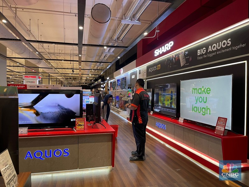 Suasana saat berlangsungnya Full Day Sale di Transmart Koata Kasablanka, Jakarta, Selasa (22/8/2023). (CNBC Indonesia/Teti Purwanti) Suasana saat berlangsungnya Full Day Sale di Transmart Koata Kasablanka, Jakarta, Selasa (22/8/2023). (CNBC Indonesia/Teti Purwanti)
