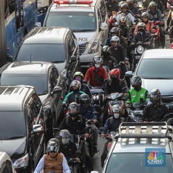 Pajak Bahan Bakar Kendaraan Bermotor DKI Jakarta Resmi Naik Jadi 10%