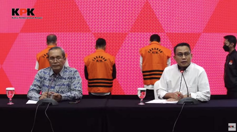 Konferensi Pers Penahanan Tersangka Tindah Pidana Korupsi Penyaluran Bantuan Sosial Beras Tahun 2020 di KEMENSOS RI. (Tangkapan Layar Youtube KPK RI)