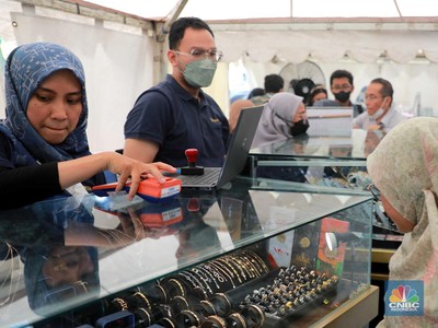 Harga Emas Galeri 24, UBS, Antam & Antam Retro Hari Ini Masih Menguat