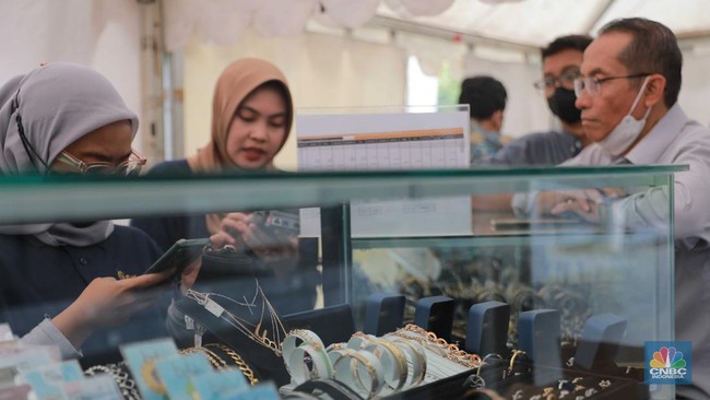 Harga Emas Galeri 24, UBS, Antam dan Antam Retro Hari Ini Naik Semua