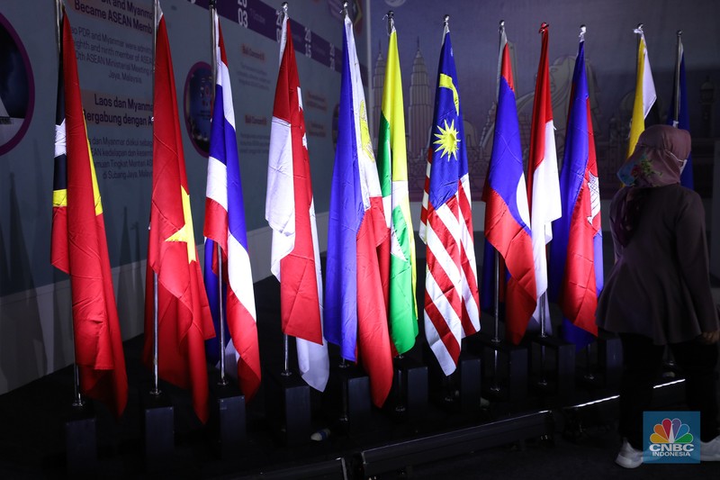 Suasana area Kampung ASEAN pada ASEAN Fest 2023 di Jakarta Convention Center, Jakarta, Rabu (23/8/2023). (CNBC Indonesia/Tri Susilo) Suasana area Kampung ASEAN pada ASEAN Fest 2023 di Jakarta Convention Center, Jakarta, Rabu (23/8/2023). (CNBC Indonesia/Tri Susilo)