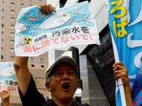 Jepang Buang Limbah Nuklir ke Laut, Warga Marah, Ada Godzilla