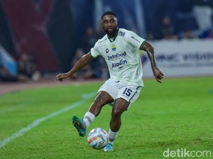 Menanti Reuni Persib dan Levy Madinda