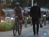 Masker Kain Tak Ampuh 'Tangkal' Polusi, Ini Sebabnya