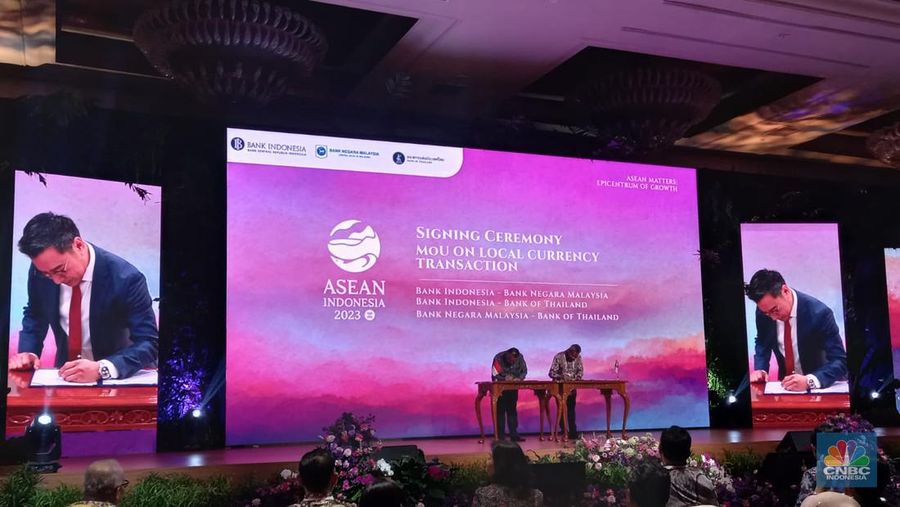 Acara Penandatanganan Perluasan Konektivitas Pembayaran Regional. (CNBC Indonesia/Arrijal Rachman)