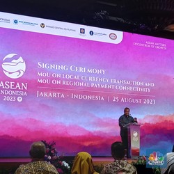 Gubernur Bank Sentral se-Asean Kompak 'Buang Dolar'