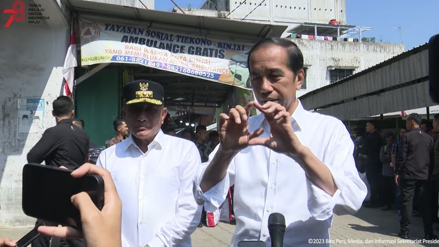 Keterangan Pers Presiden Jokowi Saat Kunjungi Pasar Brahrang, Binjai, 25 Agustus 2023. (Tangkapan Layar Youtube Sekretariat Presiden RI)