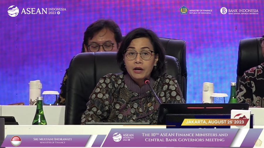 Menteri Keuangan Sri Mulyani Indrawati dan Gubernur Bank Indonesia (BI) Perry Warjiyo membuka sesi terakhir dari pertemuan ke-2 Menteri Keuangan dan Gubernur Bank Sentral (AFMGM) pada Jumat (25/8/2023). (Tangkapan Layar Youtube Kemenkeu RI)