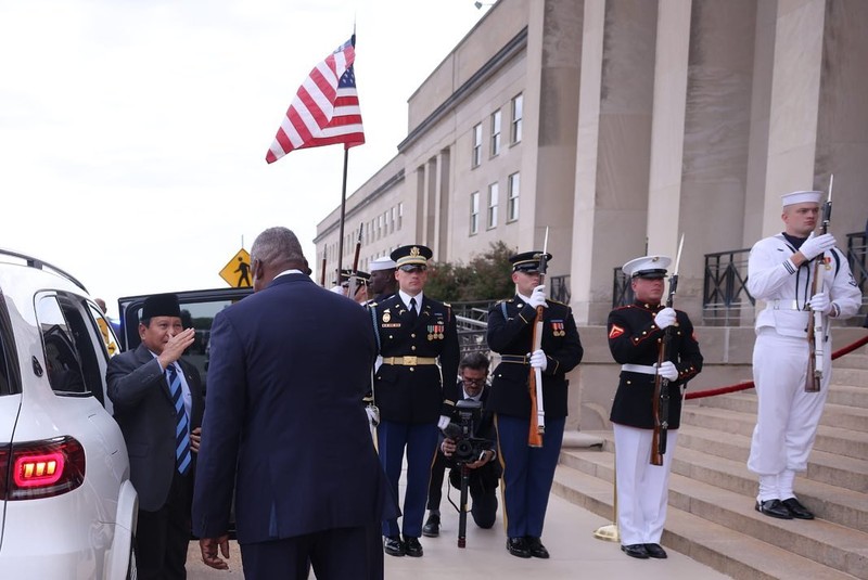 Menteri Pertahanan RI Prabowo Subianto saat melakukan Pertemuan Bilateral dengan Menteri Pertahanan Amerika Serikat Lloyd J. Austin III di Pentagon, Amerika Serikat. Menteri Pertahanan RI Prabowo Subianto saat melakukan Pertemuan Bilateral dengan Menteri Pertahanan Amerika Serikat Lloyd J. Austin III di Pentagon, Amerika Serikat. (Instagram @prabowo)
