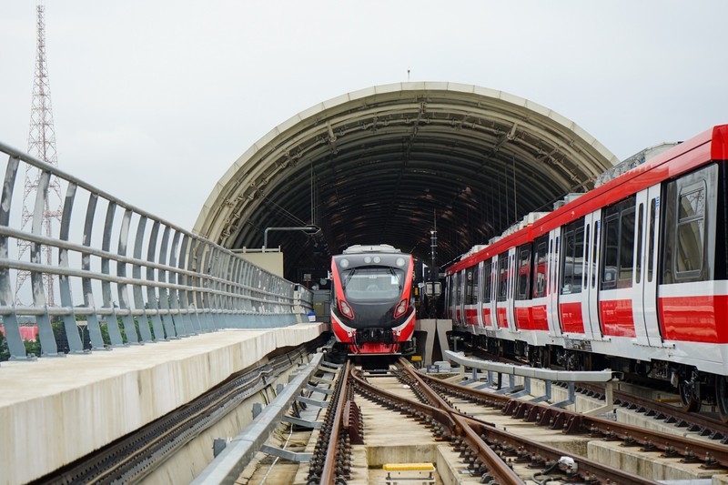Penampakan LRT Jabodebek jelang beroperasi Senin pekan depan 28 Agustus 2023. Penampakan LRT Jabodebek jelang beroperasi Senin pekan depan 28 Agustus 2023. (Dok. KAI)
