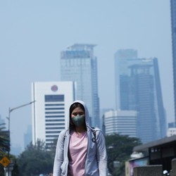 Pakai Masker! Jakarta 3 Besar Kota Polusi Terburuk di Dunia