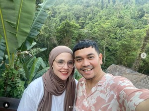 Indra Bekti Bahagia Bisa Jalani Bulan Puasa Bareng Istri dan Anak Lagi